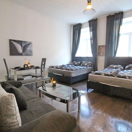 23Sam Apartment Vienna 23 Malfattigasse Bagian luar foto