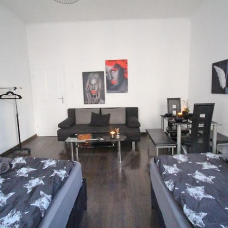 23Sam Apartment Vienna 23 Malfattigasse Bagian luar foto